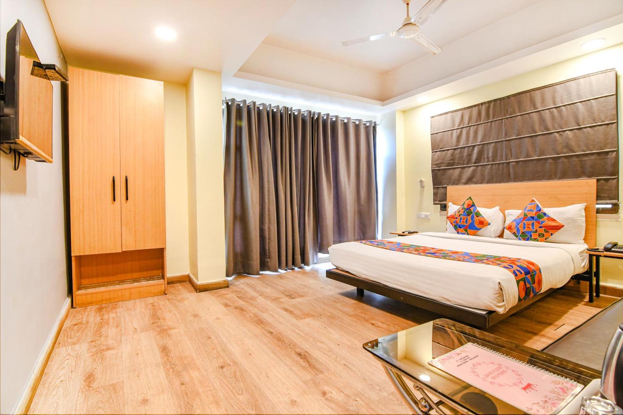 Готель Super Townhouse Suncitel Near Kolkata Airport Dam Dam Екстер'єр фото