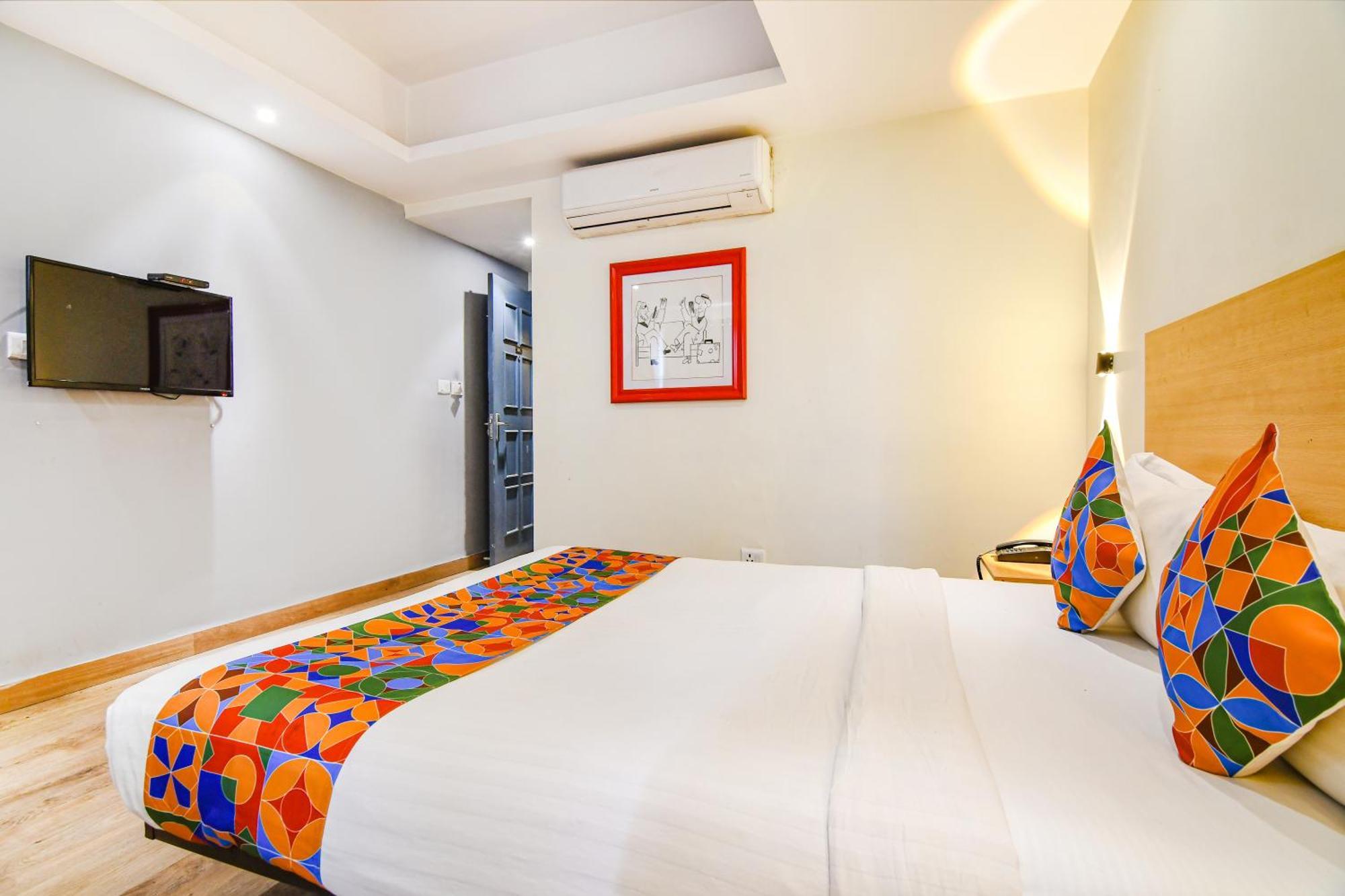 Готель Super Townhouse Suncitel Near Kolkata Airport Dam Dam Екстер'єр фото