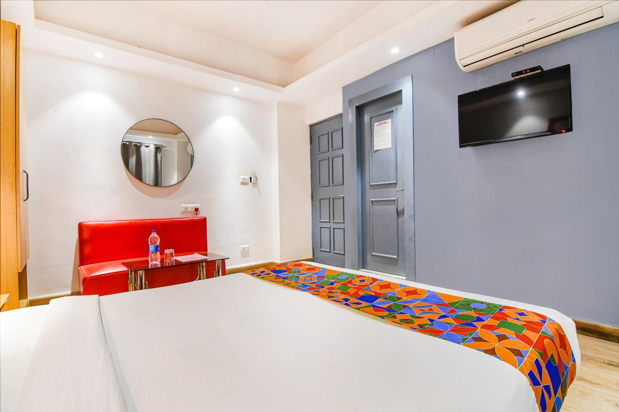 Готель Super Townhouse Suncitel Near Kolkata Airport Dam Dam Екстер'єр фото
