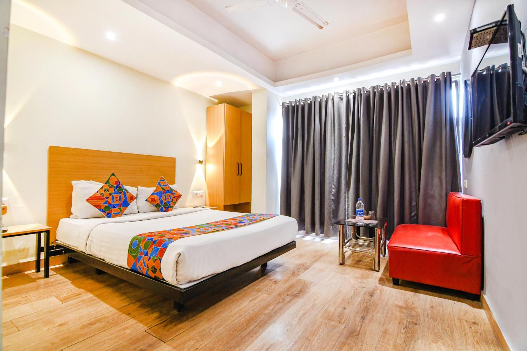 Готель Super Townhouse Suncitel Near Kolkata Airport Dam Dam Екстер'єр фото