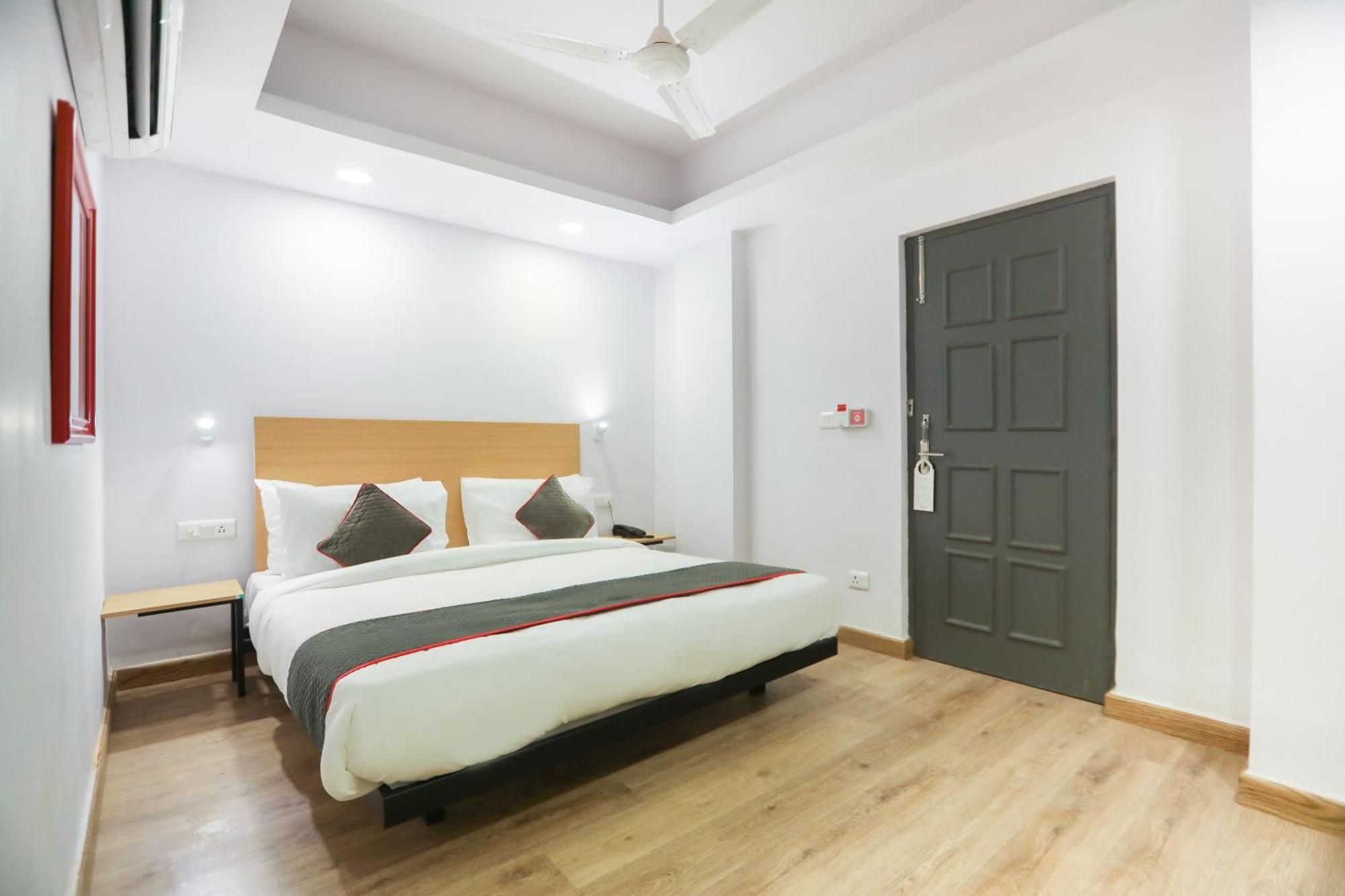 Готель Super Townhouse Suncitel Near Kolkata Airport Dam Dam Екстер'єр фото